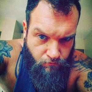 Meet your Posher, Travis